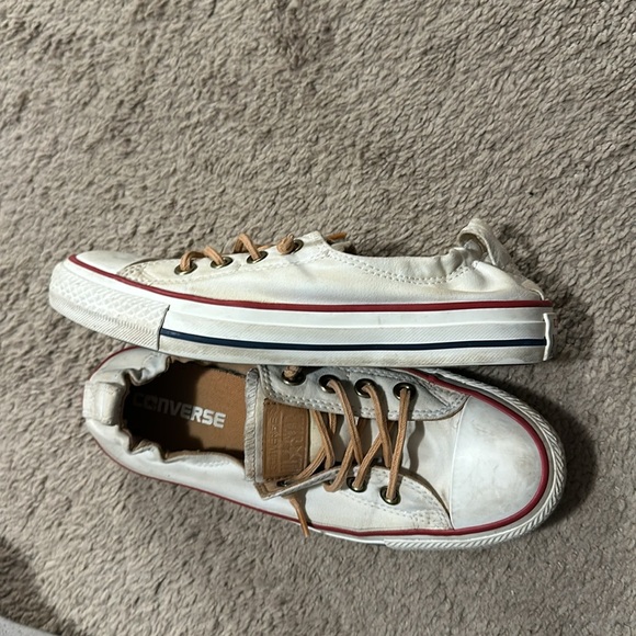 White converse - Picture 3 of 3
